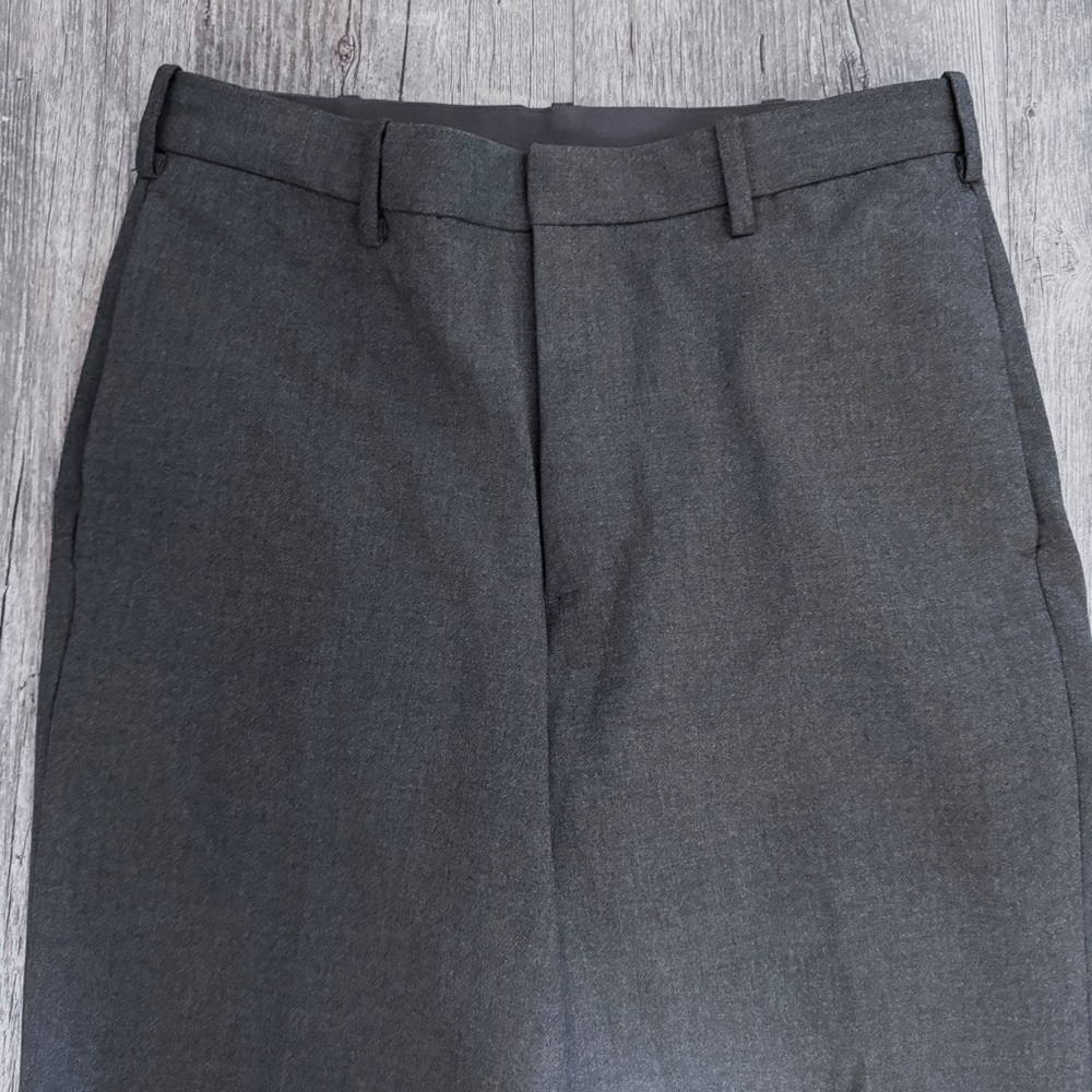 Uniqlo Men’s Smart Ankle Pants 2-Way Stretch Grey Small